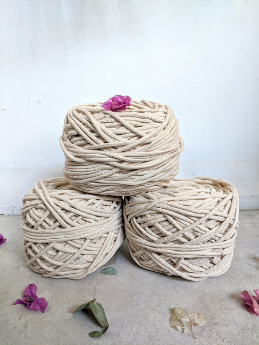 CUENDA algodón regenerado color crudo