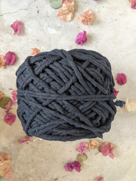 Hilaza Negro 100% algodón 1kg