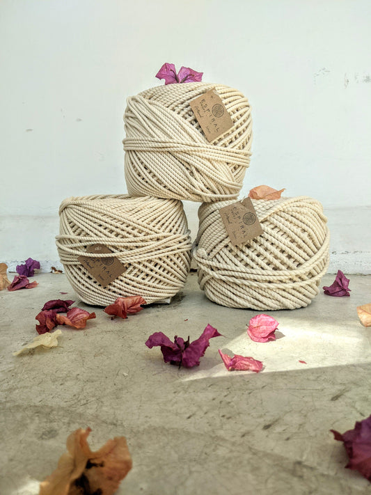 Piola ARTESANAL 2 Ana Cordón torcido 100% algodón color crudo VAINILLA 1kg