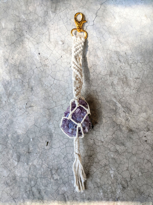 Llavero de cuarzo Grande con macramé